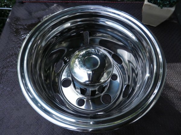 Chrome Wheel Covers For Hino FD 6 stud 16 Inch (135 offset)